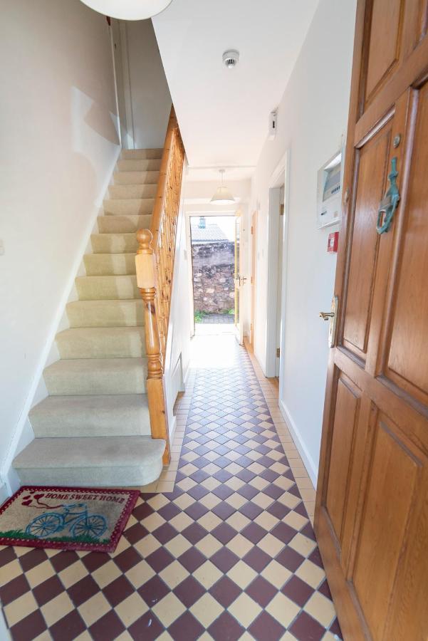 Charming City Centre Guest House 戈尔韦 外观 照片